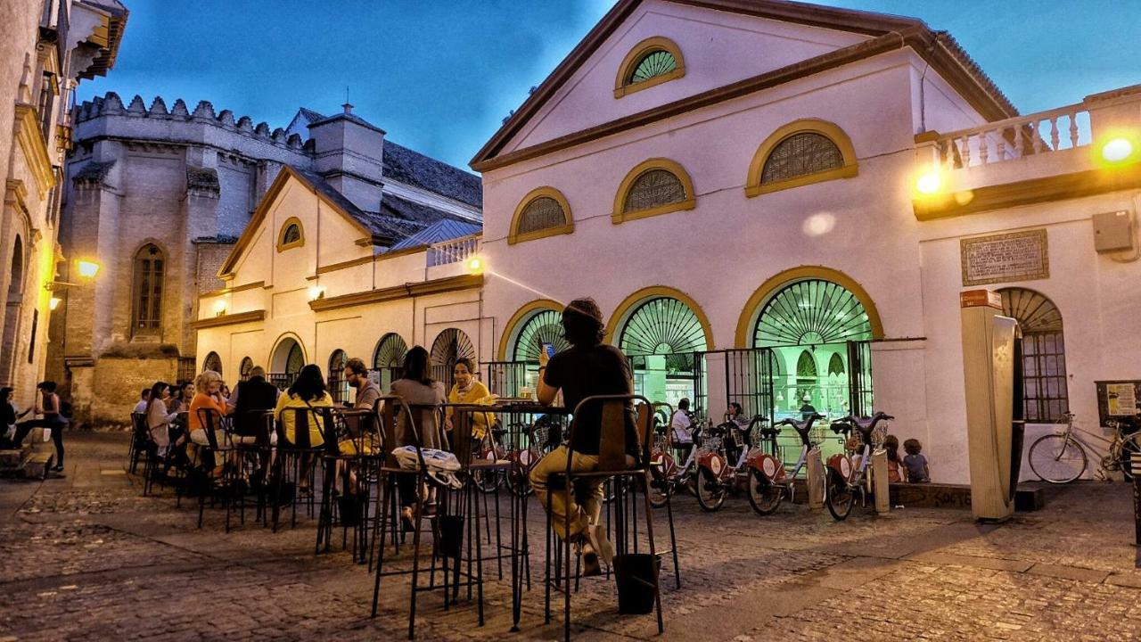 Pasaje Amores Iz. - Tranquilidad Y Vida Cultural En Centro Sevilla 4Px Exterior photo