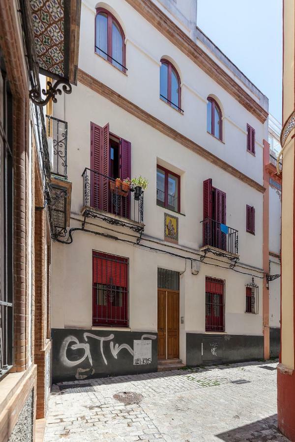 Pasaje Amores Iz. - Tranquilidad Y Vida Cultural En Centro Sevilla 4Px Exterior photo